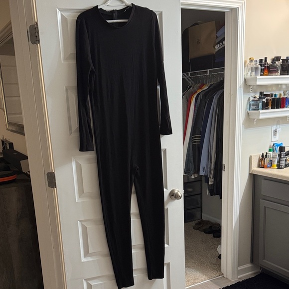 Fashion Nova Black Ribbed Long Sleeve Slim Jumpsuit - Picture 5 of 6